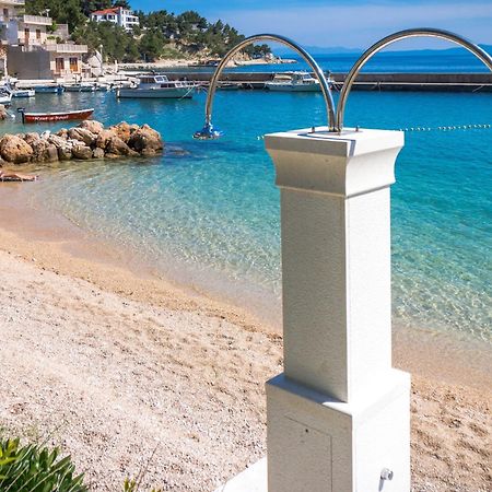 Apartments And Rooms By The Sea Brela, Makarska - 13118 Exterior photo